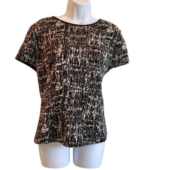Liz Claiborne Short Sleeve Black and White Top with Faux Leather Large - Picture 1 of 6